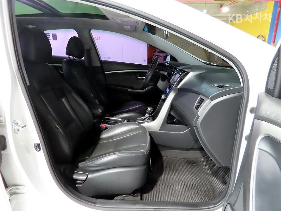 Хюндай i30(신형)1.6 GDI Extreme - 8