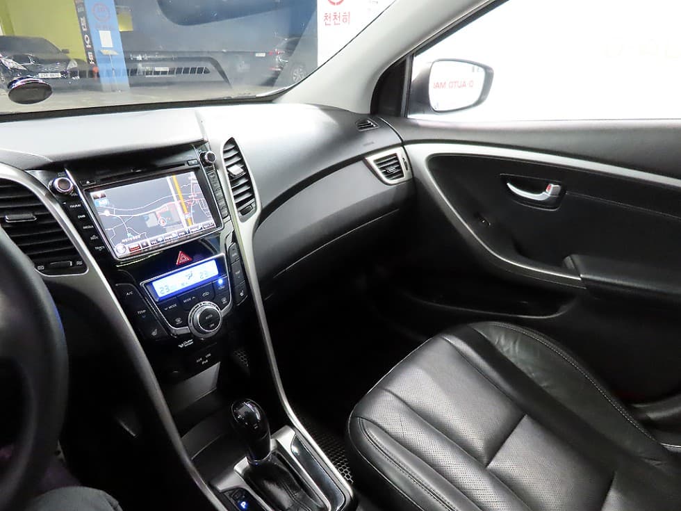 Хюндай i30(신형)1.6 GDI Extreme - 11