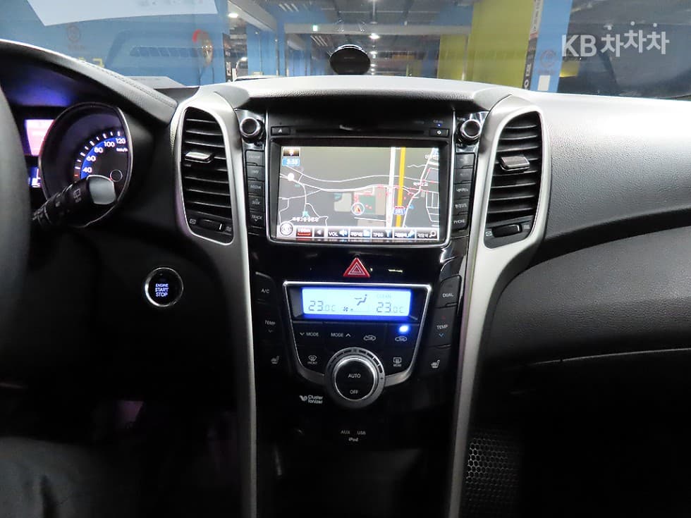 Хюндай i30(신형)1.6 GDI Extreme - 12