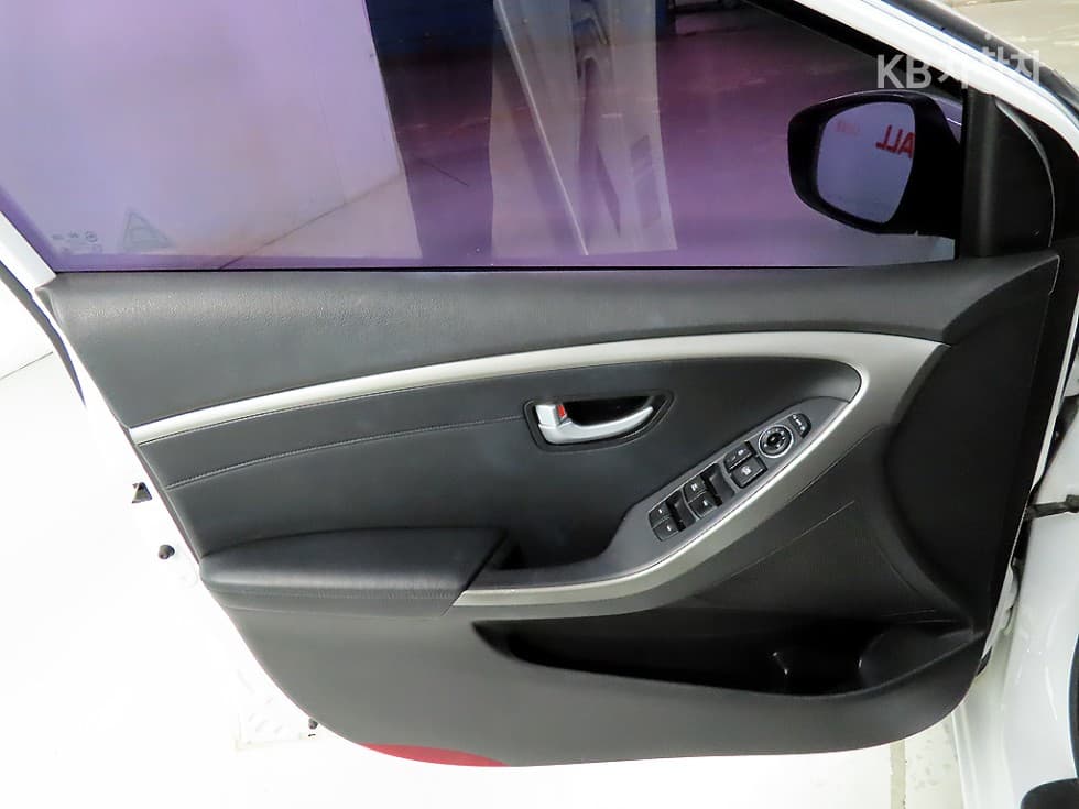 Хюндай i30(신형)1.6 GDI Extreme - 14