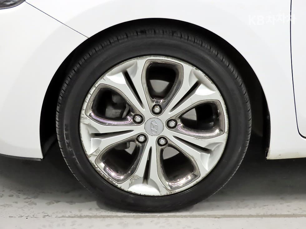 Хюндай i30(신형)1.6 GDI Extreme - 21