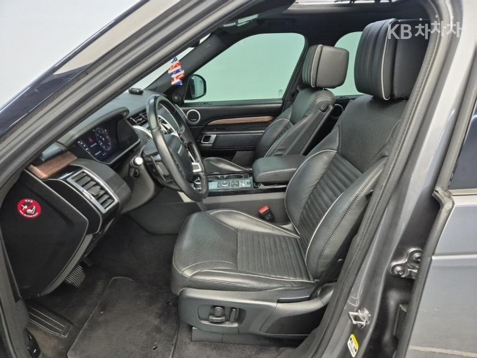 Land Rover 디스커버리53.0 SD6 HSE Luxury - 11