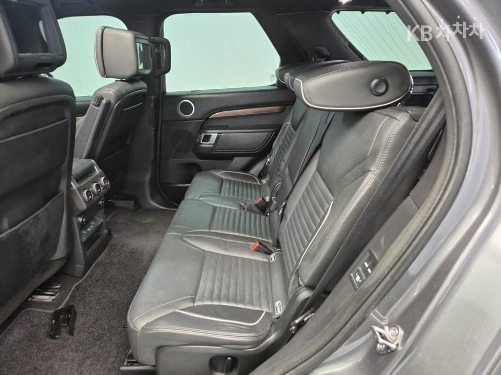 Land Rover 디스커버리53.0 SD6 HSE Luxury - 12