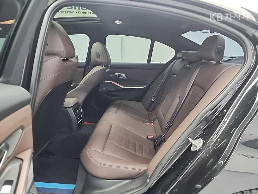 BMW 3 Series (G20)M340i Pro - 12