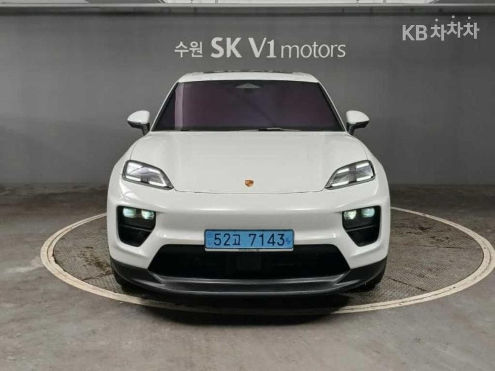 Porsche 마칸 EV 4S Стандартен - Image 1
