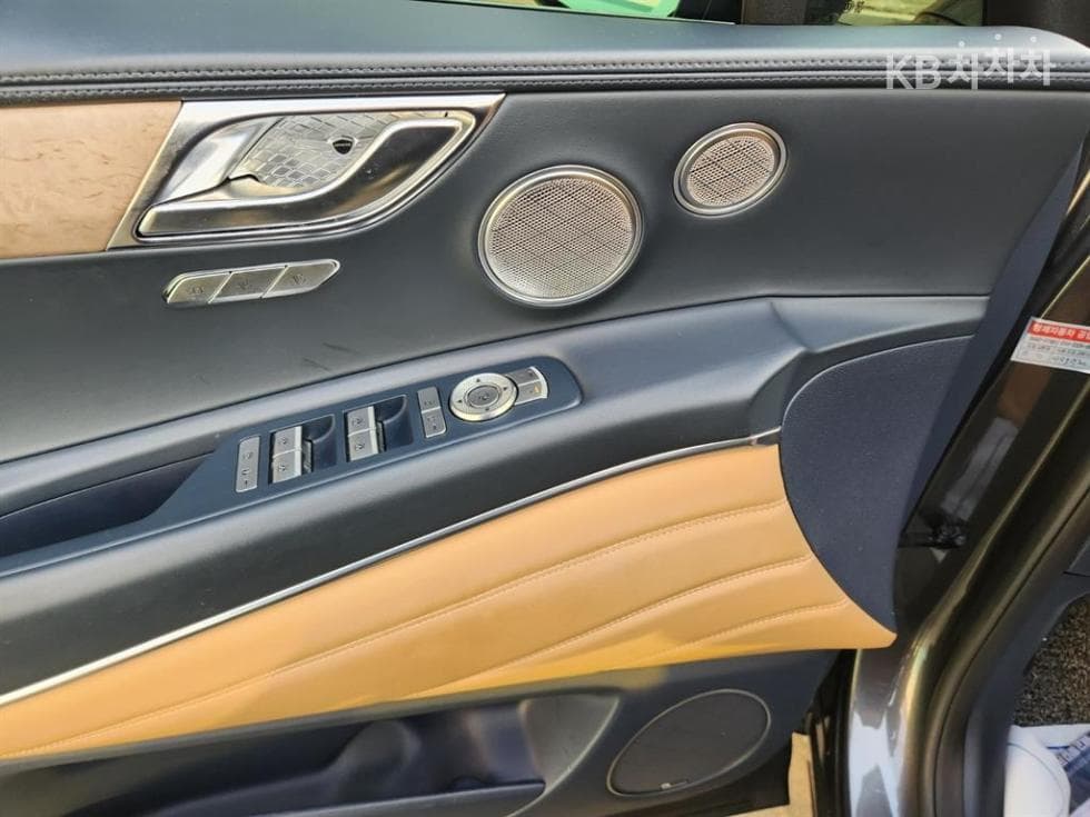 Дженезис GV803.0 Дизел AWD - 14