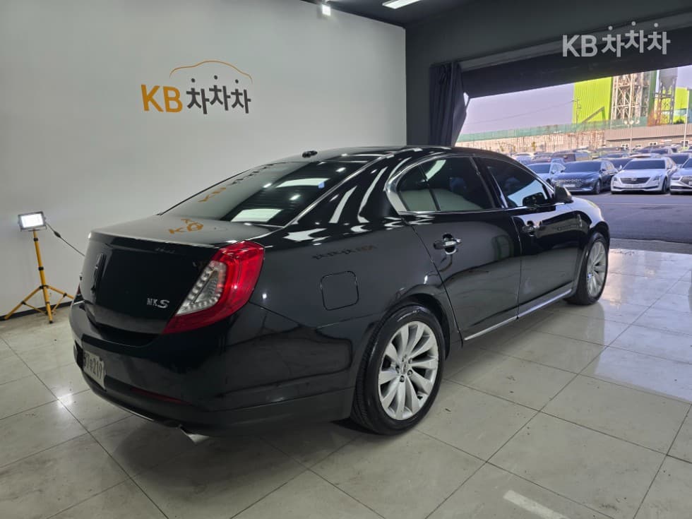 링컨 Нов MKS3.7 - 4
