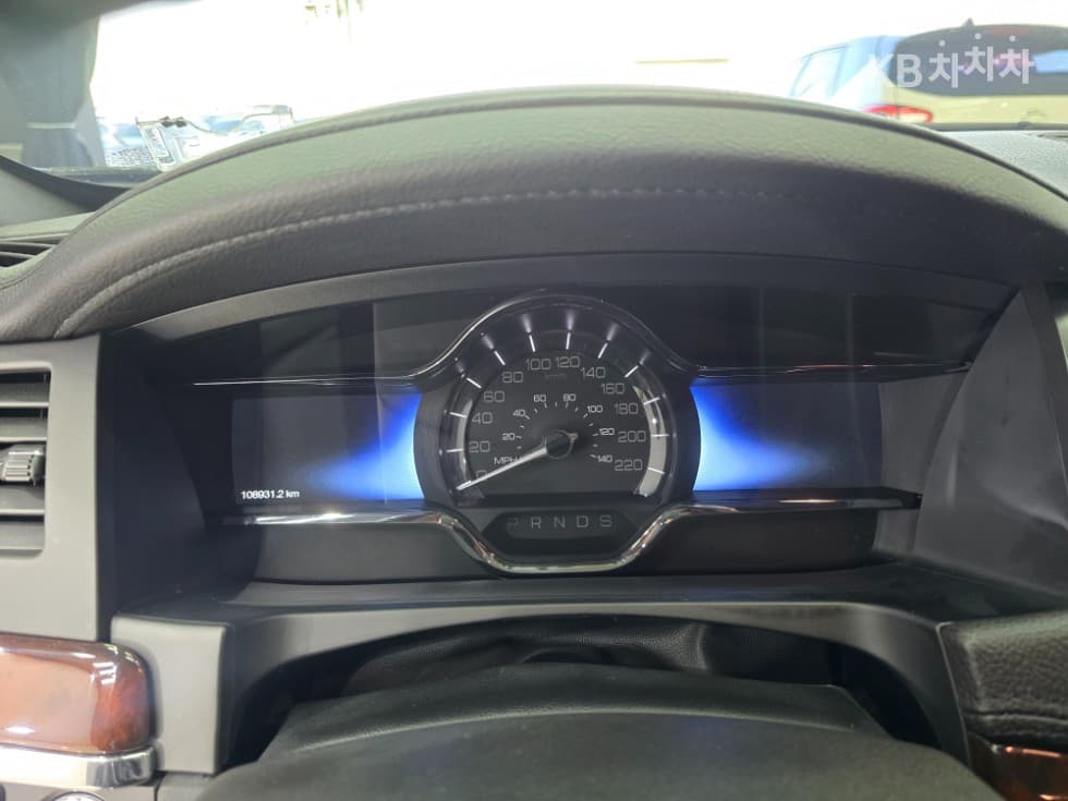 링컨 Нов MKS3.7 - 5