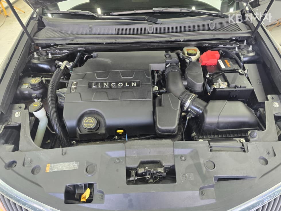 링컨 Нов MKS3.7 - 6