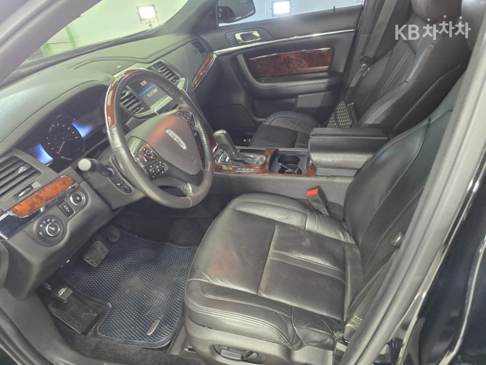 링컨 Нов MKS3.7 - 8