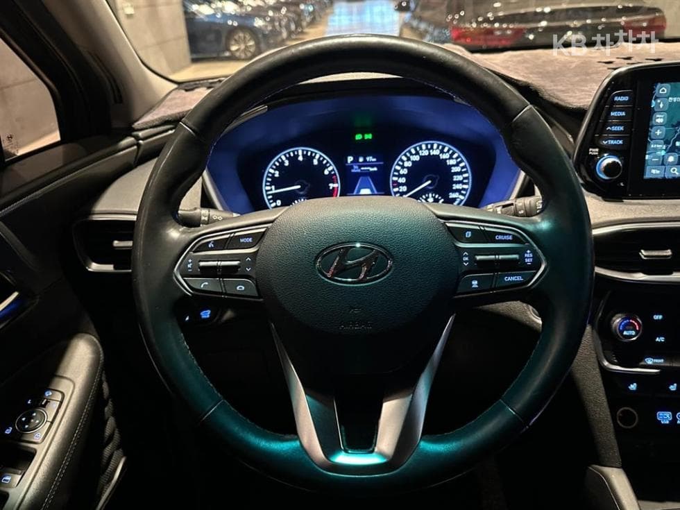 Hyundai Santa Fe TMGasoline 2.0T 2WD Exclusive - 7