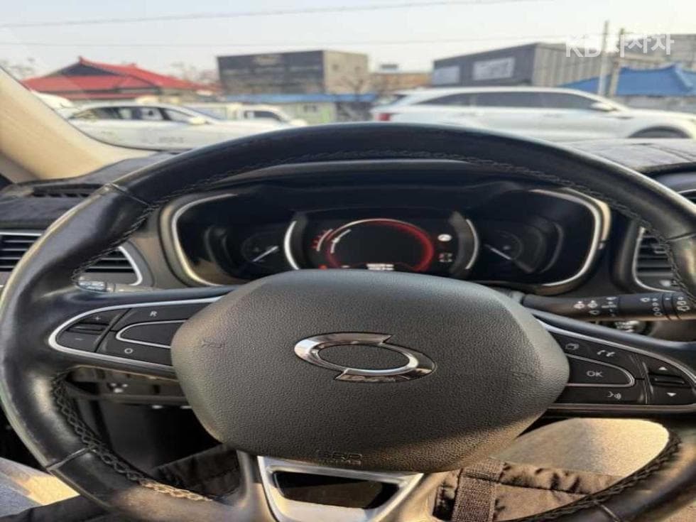 Рено Корея QM6Бензин 2.0 2WD LE Стандартен - 5