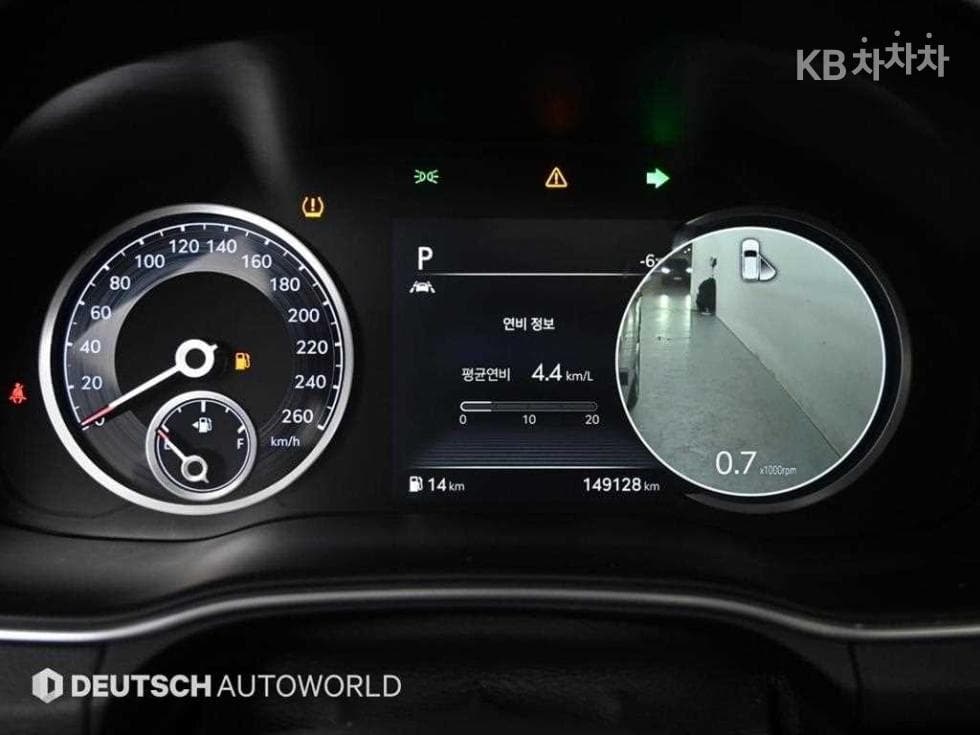 Genesis GV802.5 Turbo Gasoline AWD - 7