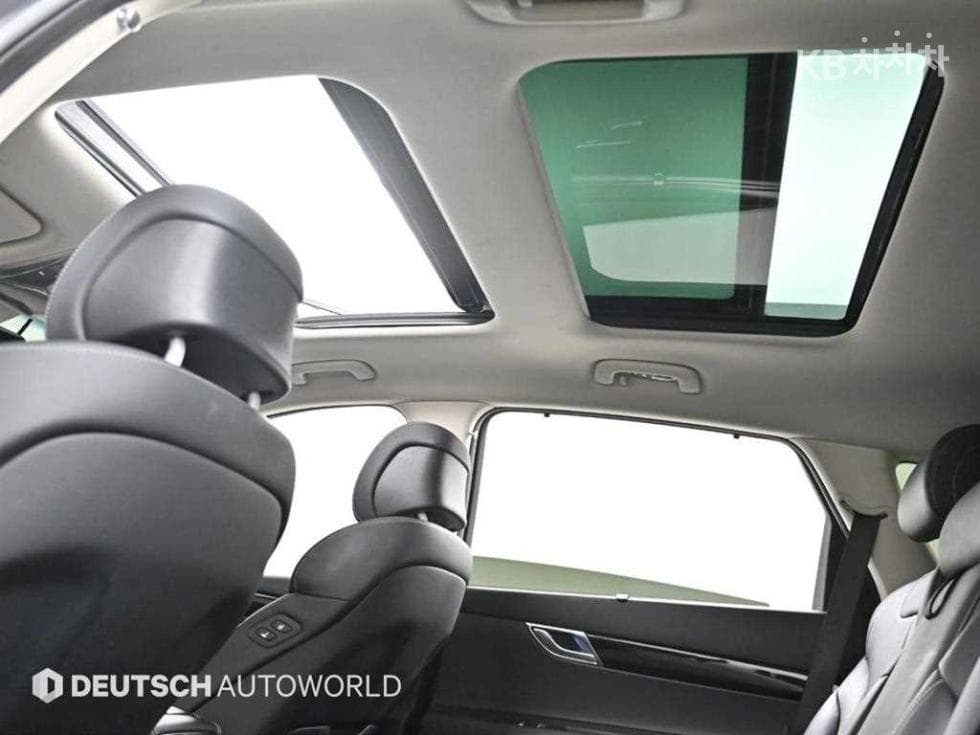 Genesis GV802.5 Turbo Gasoline AWD - 18