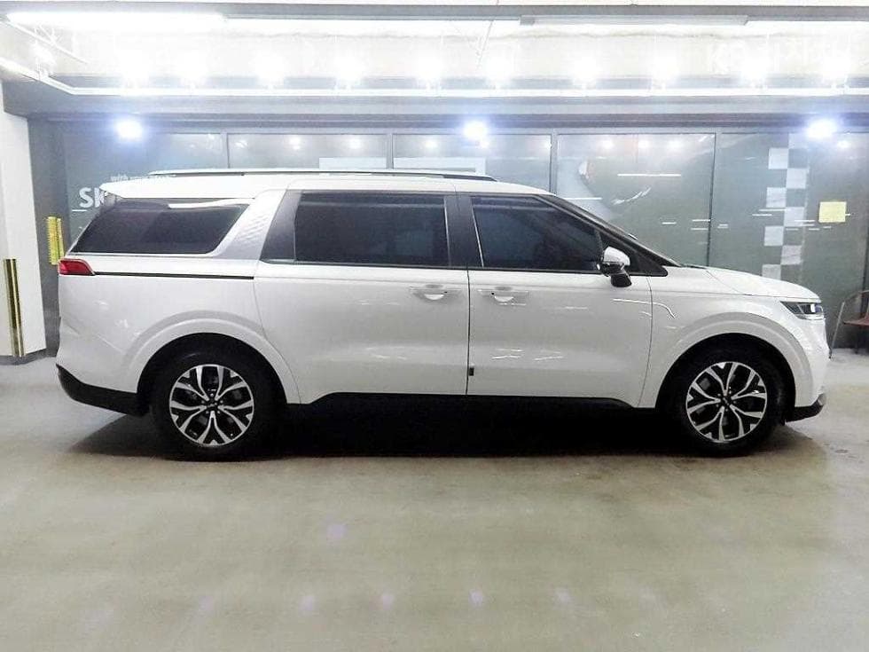 Kia Carnival 4th generationG3.5 GDI 9-seater Prestige - 3