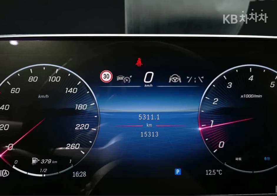 Mercedes-Benz C-Клас 6세대(W206)C200 Стандартен - 8