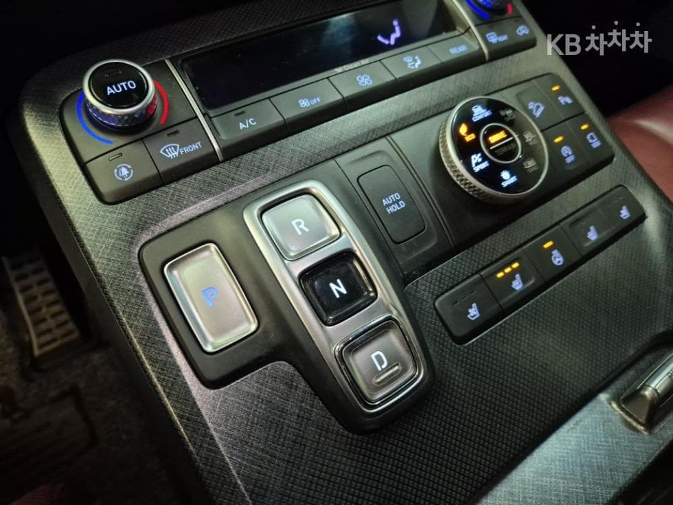 Hyundai Palisade3.8 Gasoline 7-seater (Limousine) AWD Prestige - 8