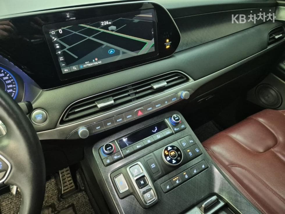 Hyundai Palisade3.8 Gasoline 7-seater (Limousine) AWD Prestige - 10