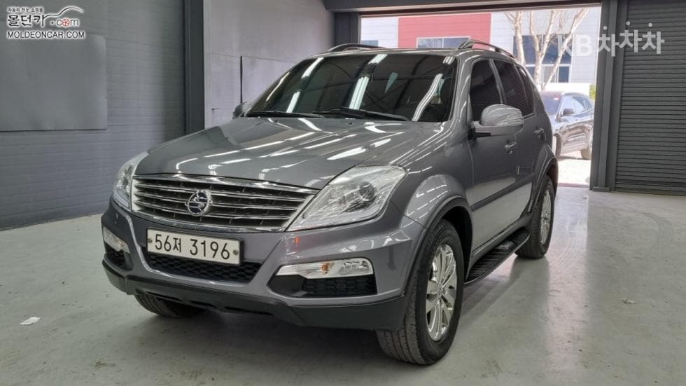 KG Mobility RextonW 7-seater (Limousine) 4WD Noblesse - Image 1
