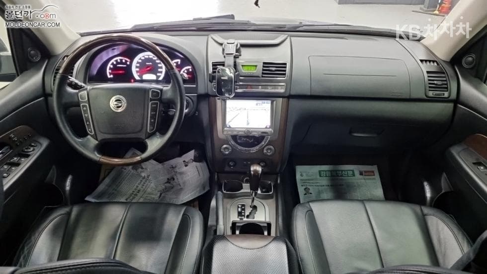 KG Mobility RextonW7-seater (Limousine) 4WD Noblesse - 7