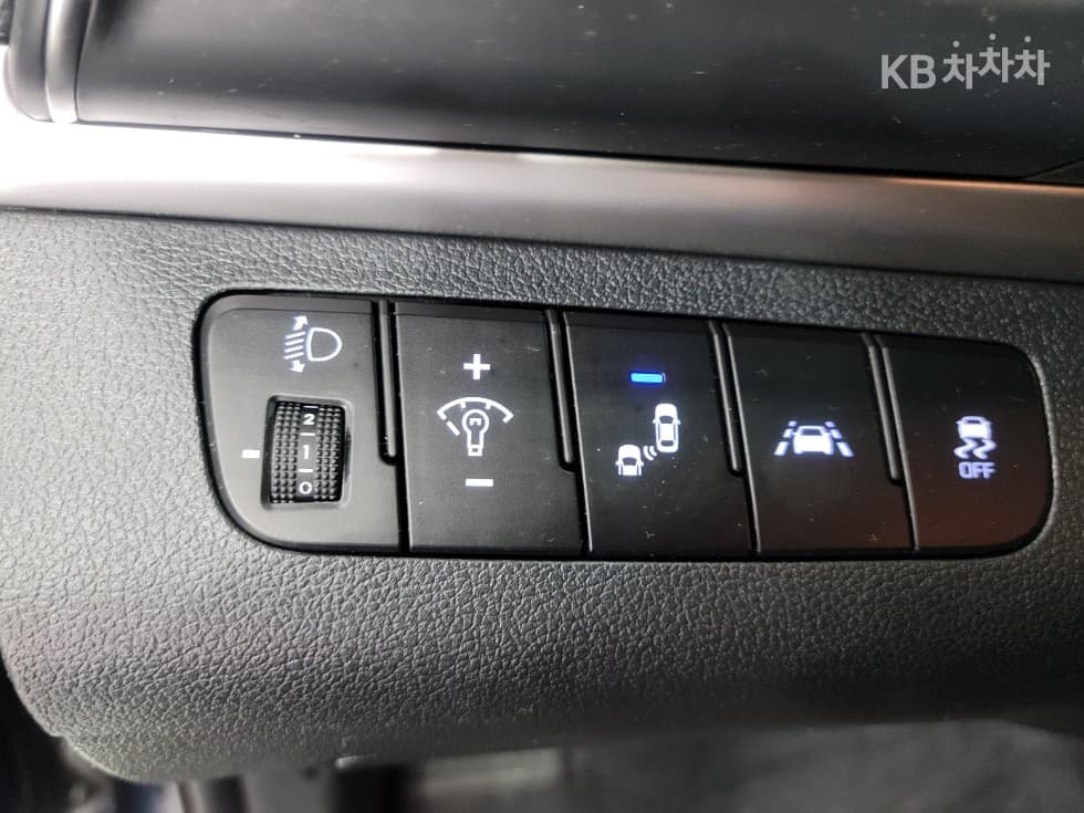 Hyundai The New (facelift) Avante (Elantra) ADSmartstream G1.6 Style - 15