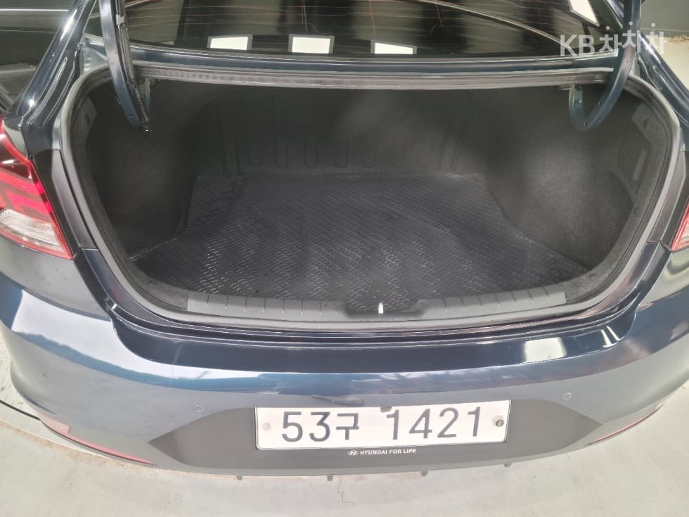 Hyundai The New (facelift) Avante (Elantra) ADSmartstream G1.6 Style - 32