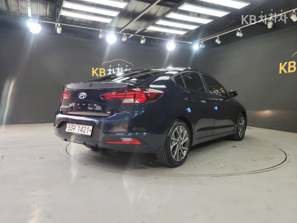 Hyundai The New (facelift) Avante (Elantra) ADSmartstream G1.6 Style - 5