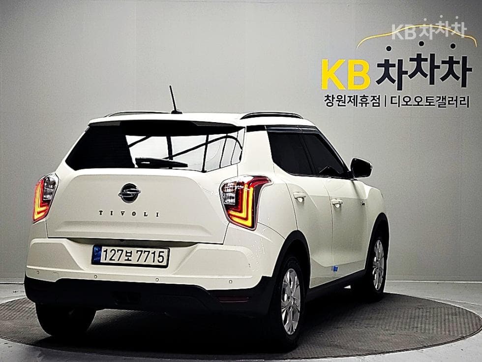 KG Mobility Very New (facelift/refresh; particularly for Tivoli) TivoliGasoline V3 2WD Standard - 4