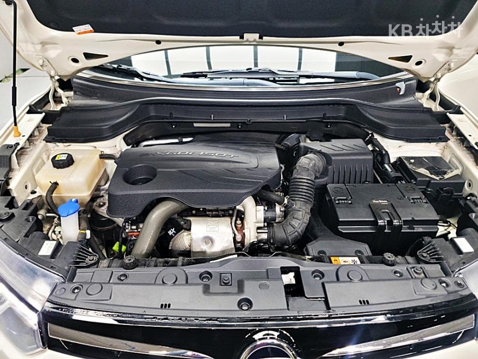 KG Mobility Very New (facelift/refresh; particularly for Tivoli) TivoliGasoline V3 2WD Standard - 13