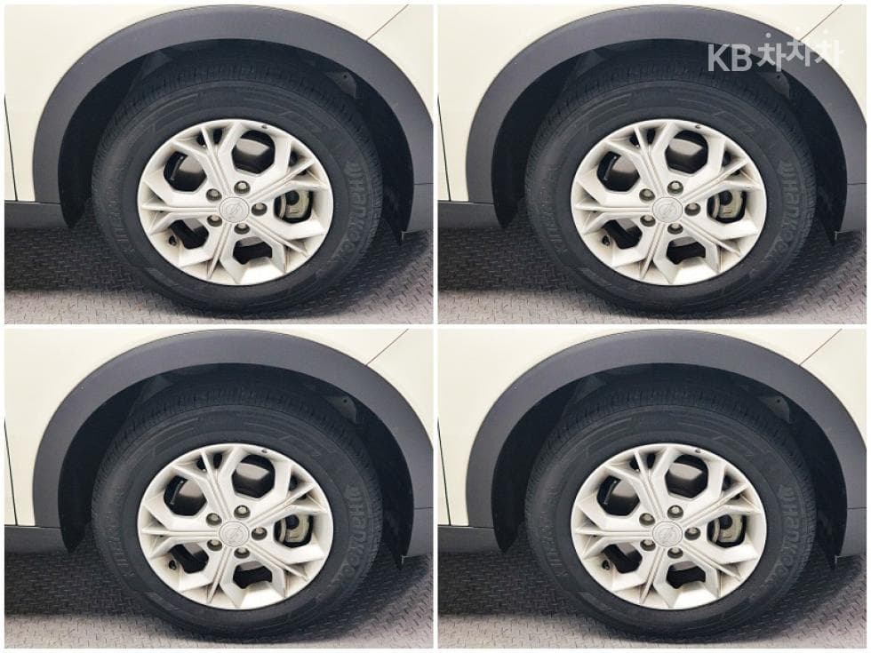 KG Mobility Very New (facelift/refresh; particularly for Tivoli) TivoliGasoline V3 2WD Standard - 18