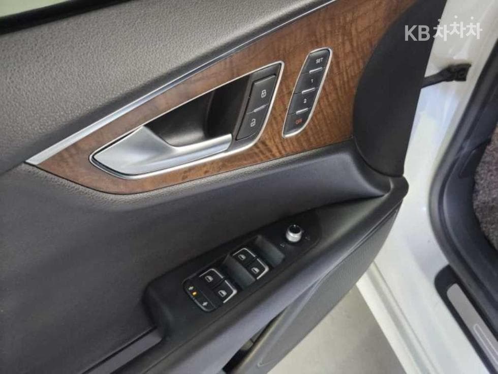 Audi A755 Turbo Diesel Injection 콰트로 4G - 16