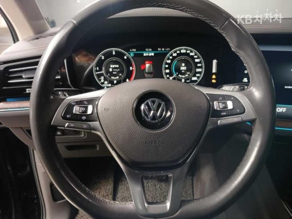 Volkswagen Touareg 3rd Gen3.0 Turbo Diesel Injection Prestige - 10