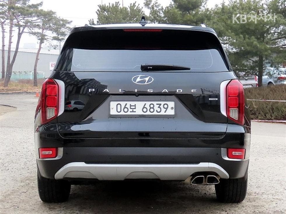 Hyundai Palisade3.8 Gasoline 7-seater (Limousine) AWD Prestige - 4