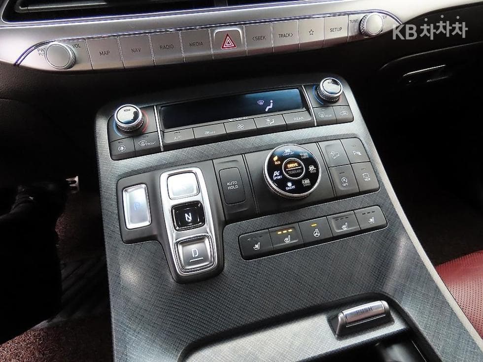 Hyundai Palisade3.8 Gasoline 7-seater (Limousine) AWD Prestige - 11