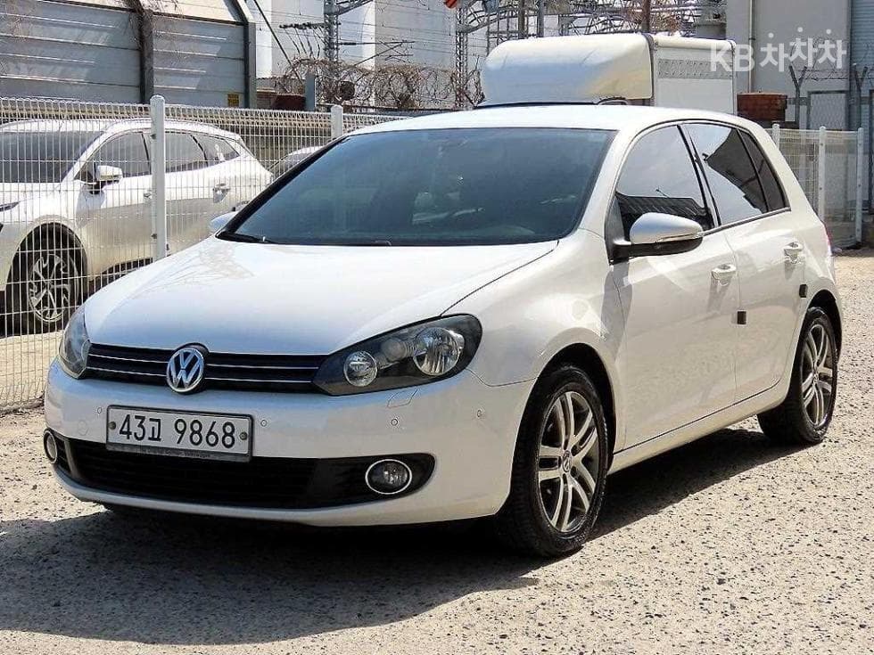 Volkswagen Golf 1.6 Turbo Diesel Injection BMT Style에디션 MK6(11~13) - Image 1