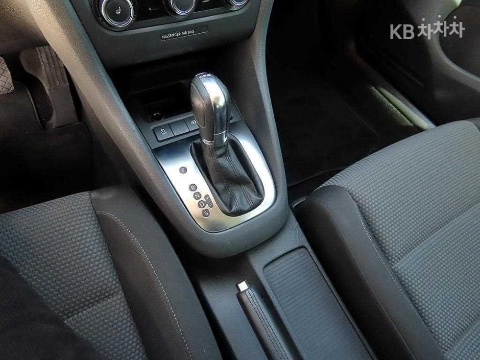 Volkswagen Golf1.6 Turbo Diesel Injection BMT Style에디션 MK6 - 10