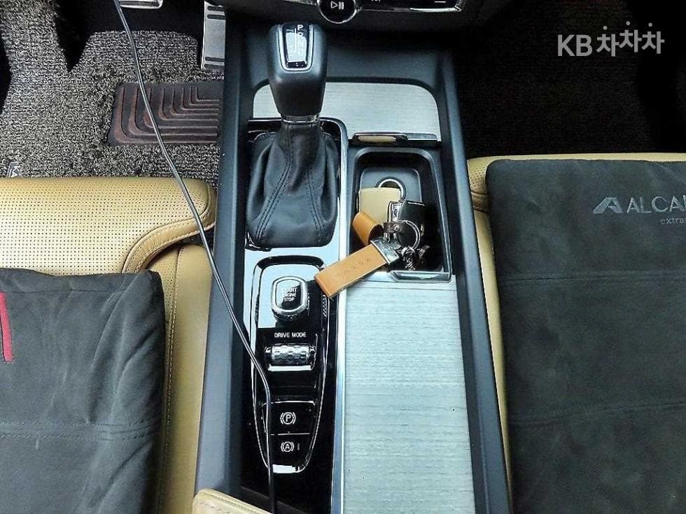 Volvo XC60T6 AWD 3.0 - 10