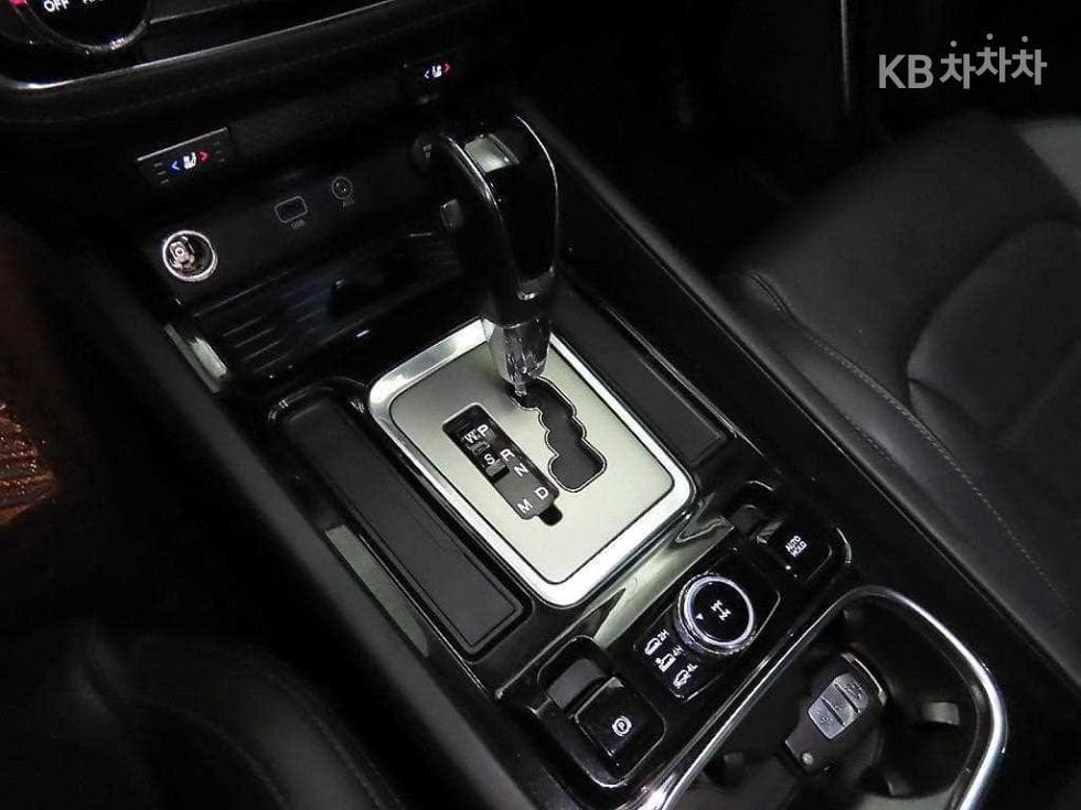 KG Mobility G4 Rexton2.2 4WD 유라시아 에디션 - 12