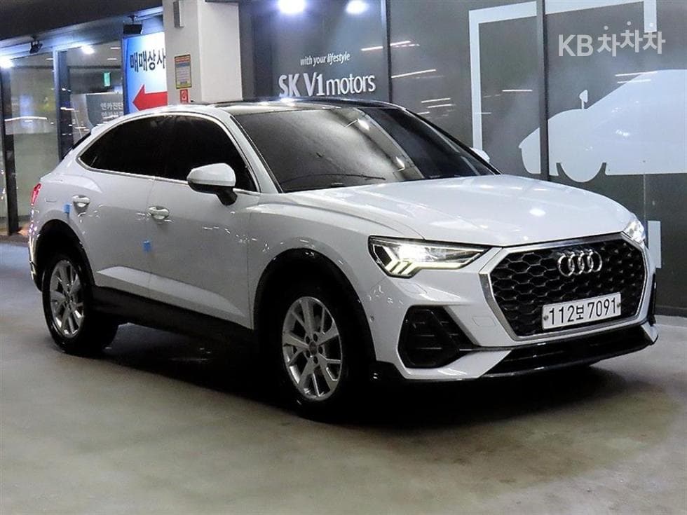 Audi The New Q3(F3) 35 Turbo Diesel Injection Sportback Standard - Image 1