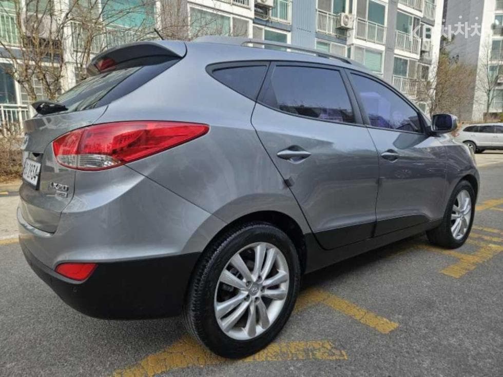 Хюндай ТуксонixДизел 2WD LX20 Лукс - 3