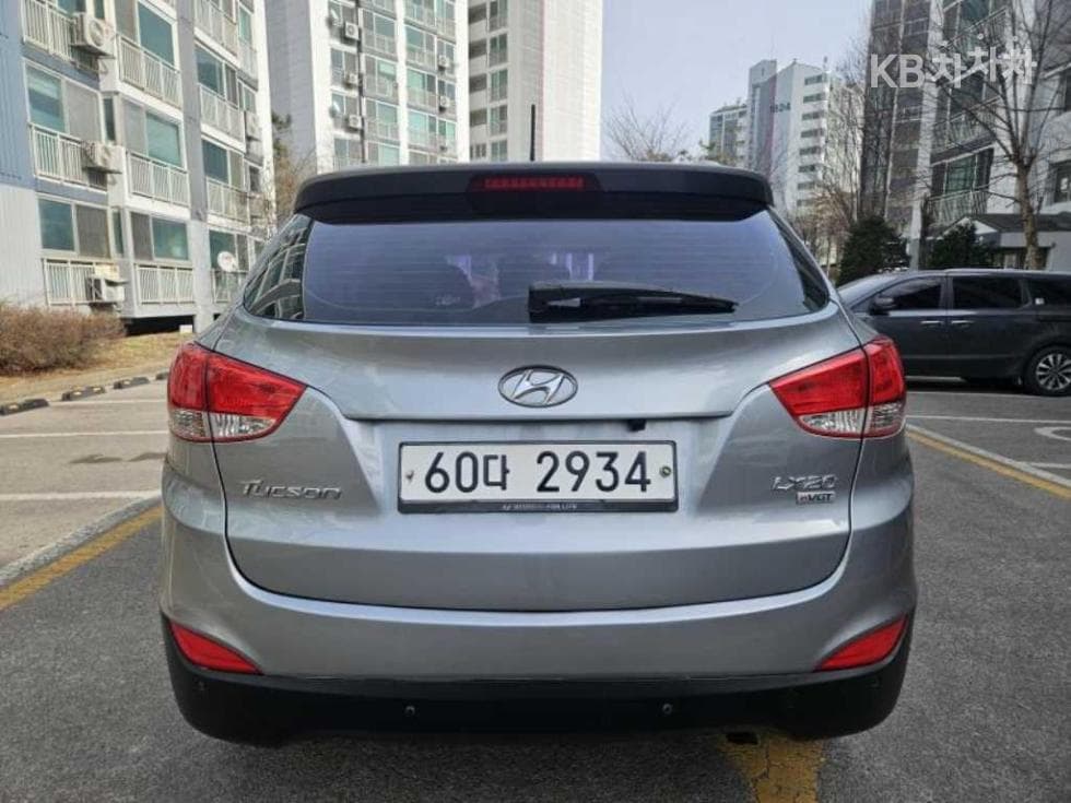 Хюндай ТуксонixДизел 2WD LX20 Лукс - 4