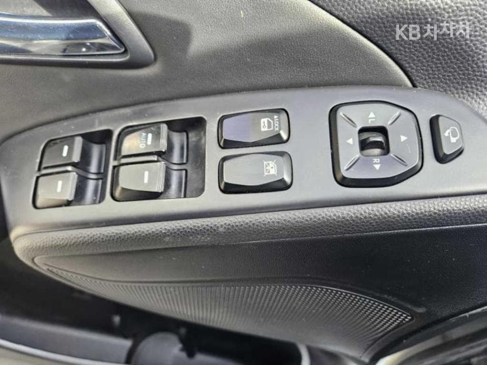 Хюндай ТуксонixДизел 2WD LX20 Лукс - 8
