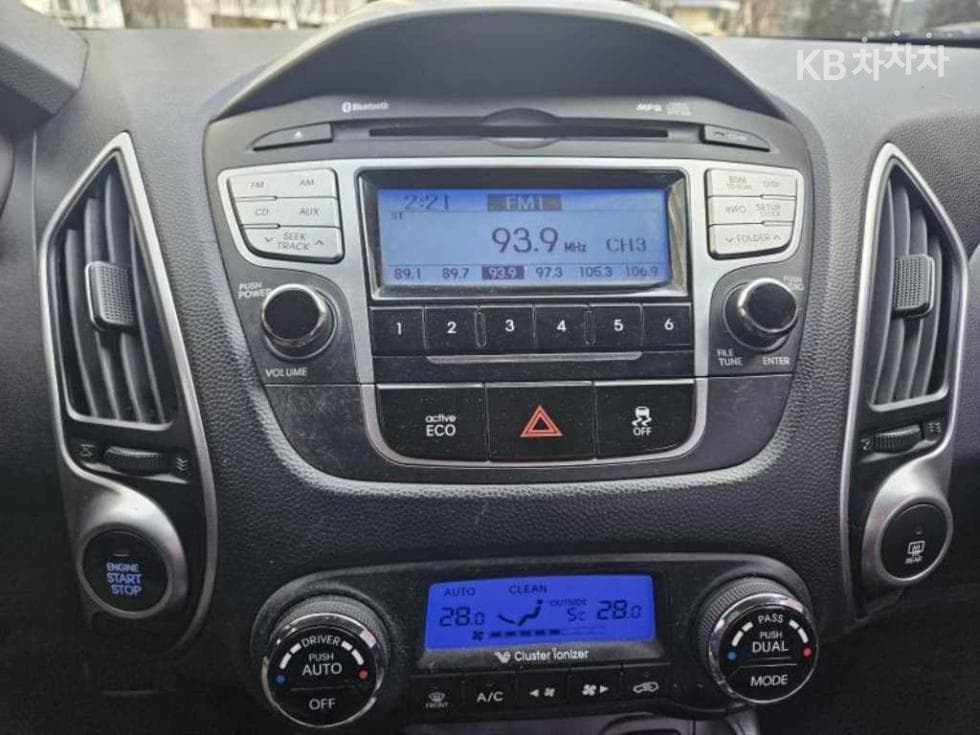 Хюндай ТуксонixДизел 2WD LX20 Лукс - 17