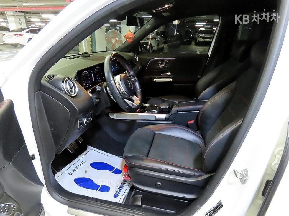 Mercedes-Benz GLB(X247)GLB 250 4Matic - 6