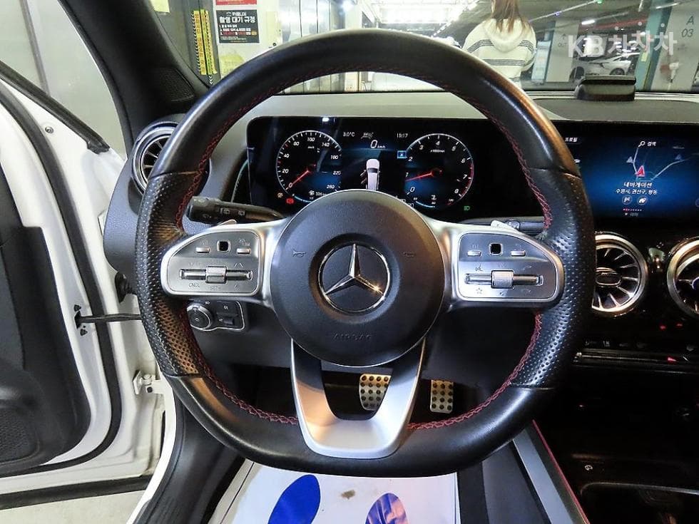 Mercedes-Benz GLB(X247)GLB 250 4Matic - 8