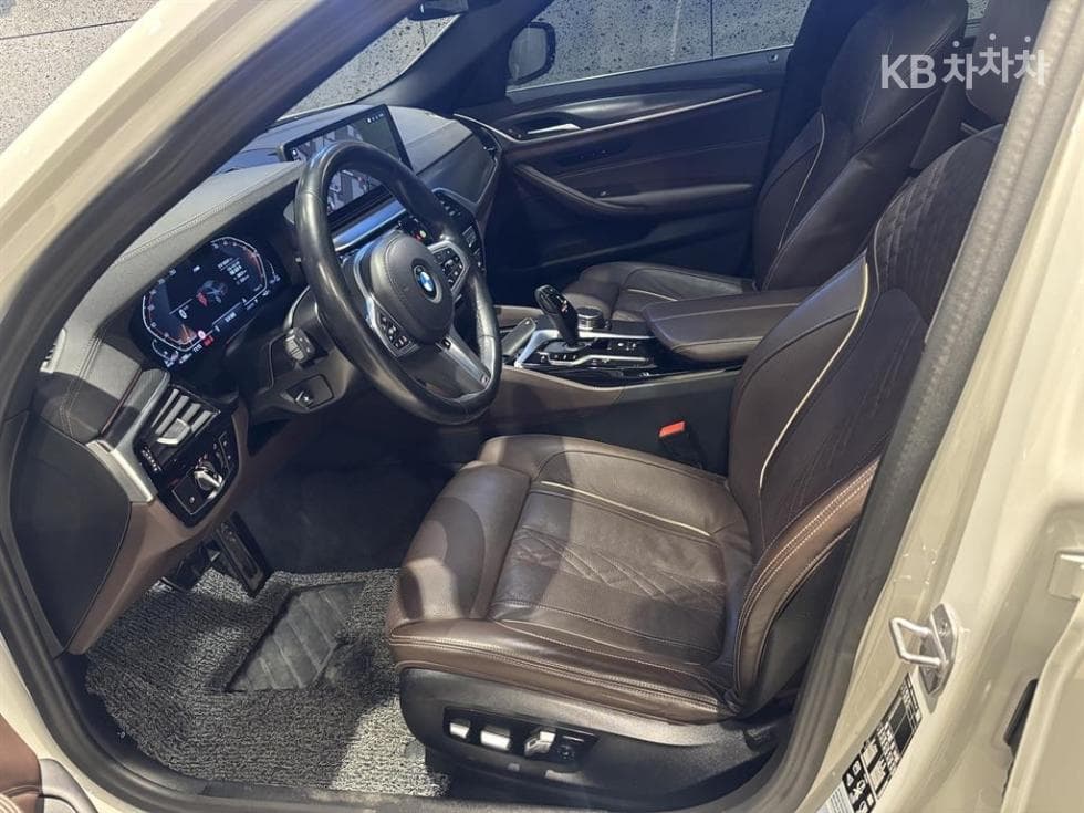 BMW 올New5 Series (G30)523d xDrive M Sport - 5