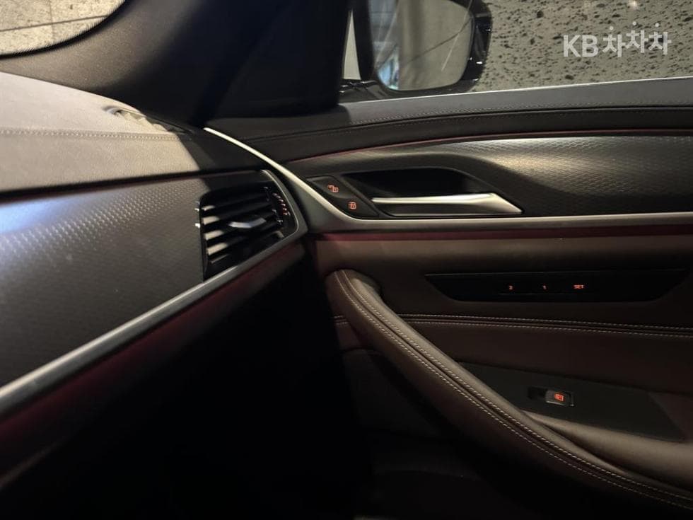 BMW 올New5 Series (G30)523d xDrive M Sport - 13