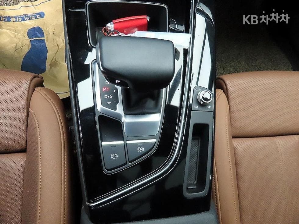 Ауди A5(8W6)40 Турбо Дизел Инжекция quattro Sportback Premium - 10