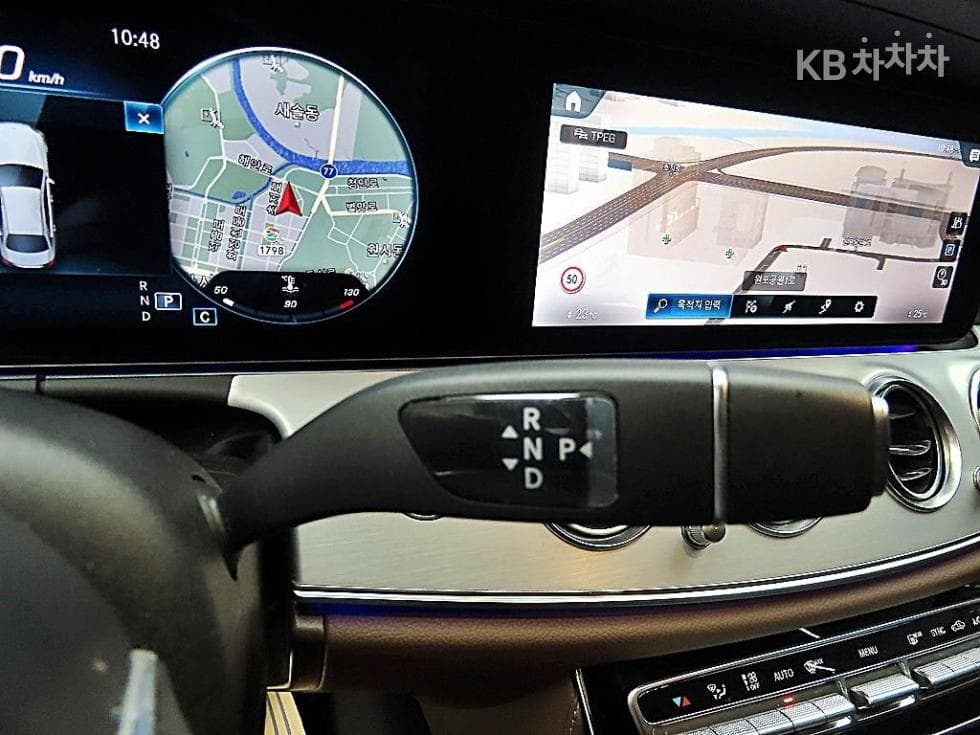 Mercedes-Benz E-Клас (W213)E250 Avantgarde - 10