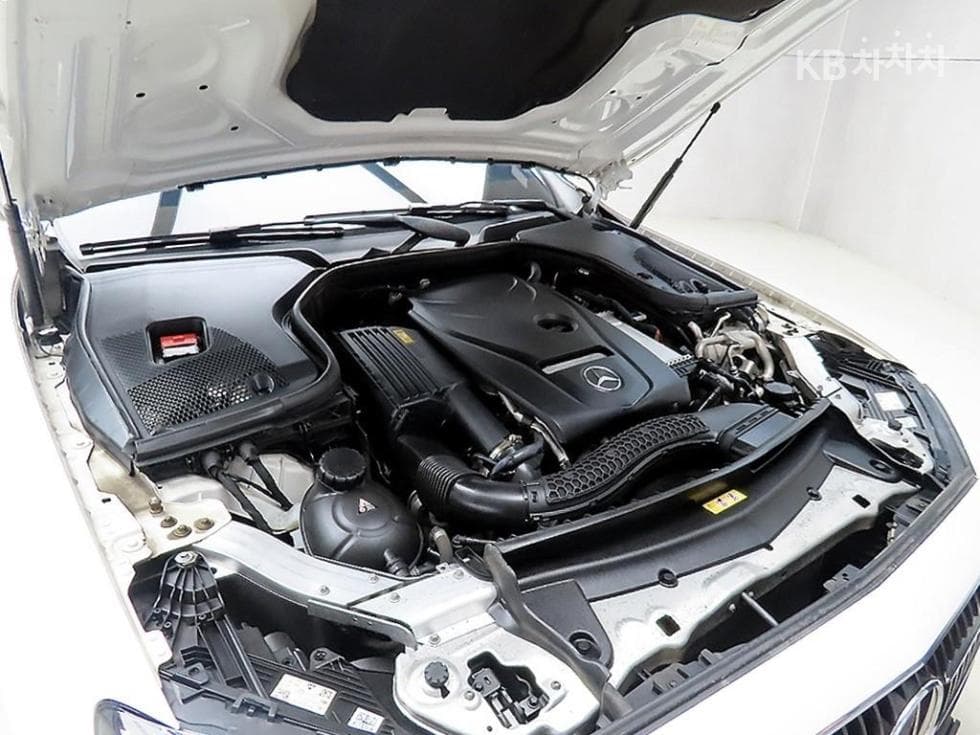 Mercedes-Benz E-Клас (W213)E250 Avantgarde - 19